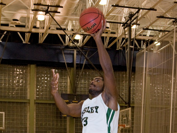 Lynx 63, Eagles 55; Lesley to face Elms for NAC Title