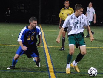 Emmanuel tops Lesley 2-0