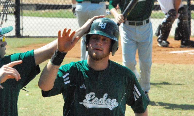 Lynx Comeback to Top Medaille; Set Hits Record