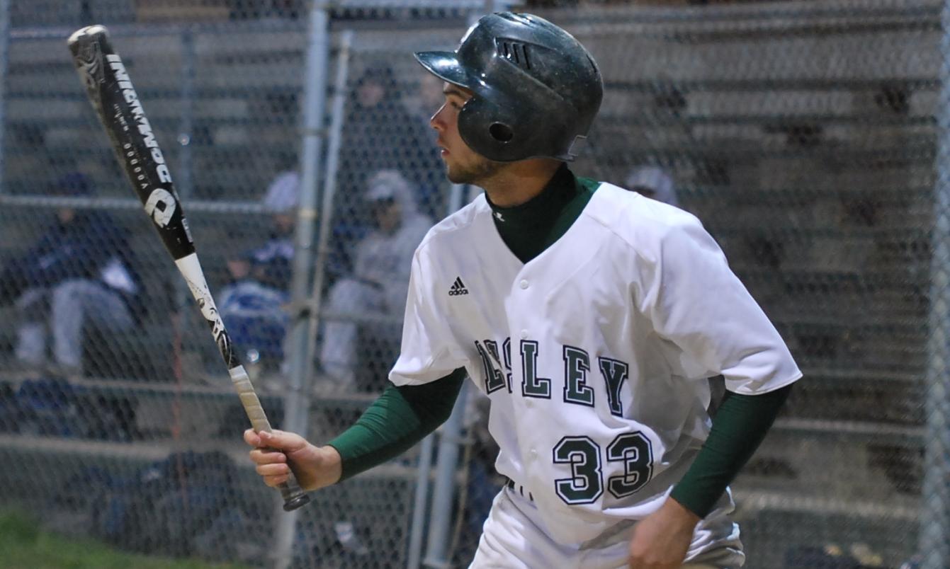 Four-run eighth lifts Mountaineers over Lynx