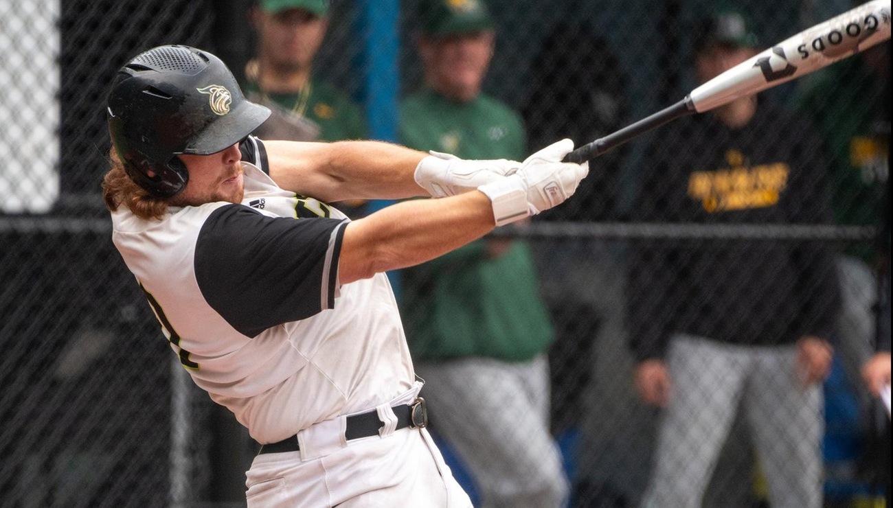 Baseball Knocks Around ENC in Sweep; 6-1 & 19-13