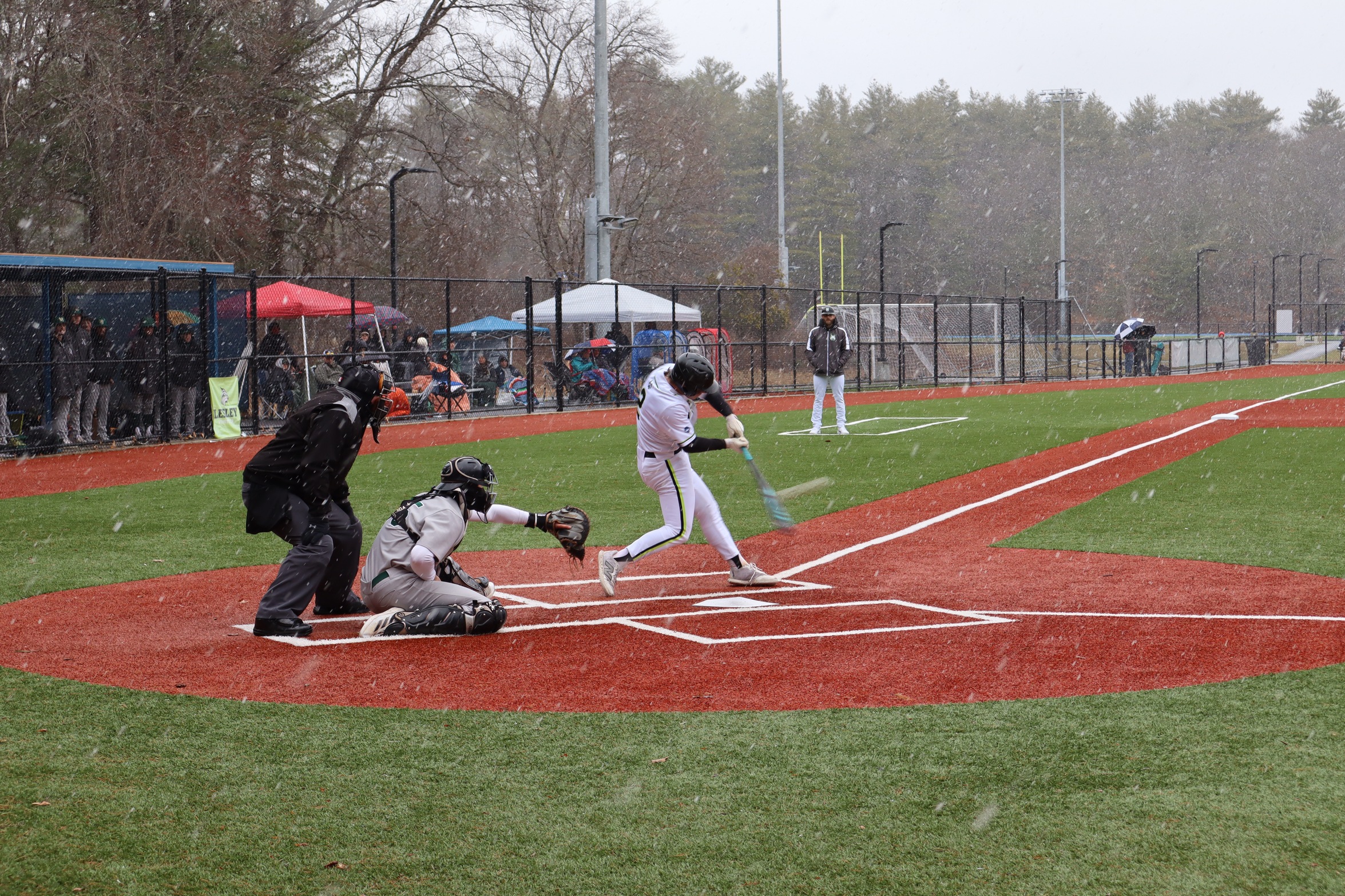 Dennett, McElroy, and McCarthy Homers Propel Lesley to Weekend Sweep of VTSU Lyndon, 7-6 and 6-0
