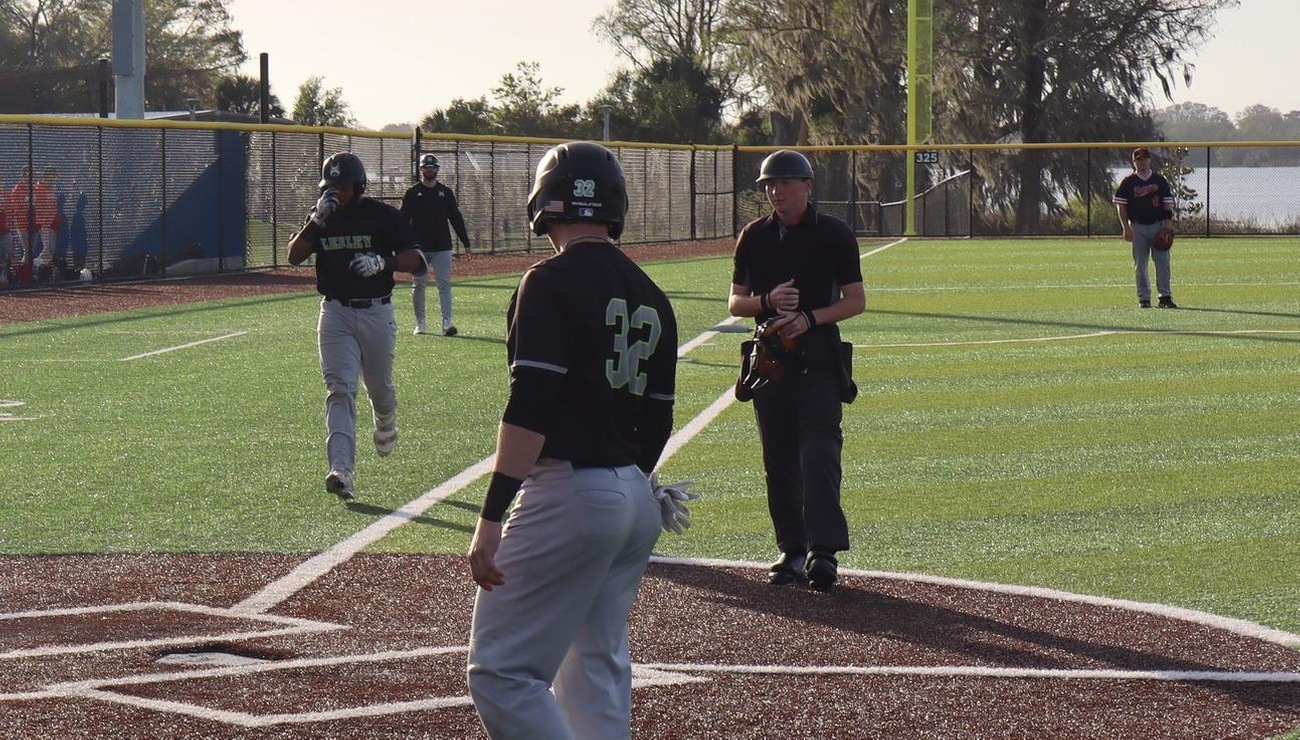 Baseball Bested By Hornets In Doubleheader