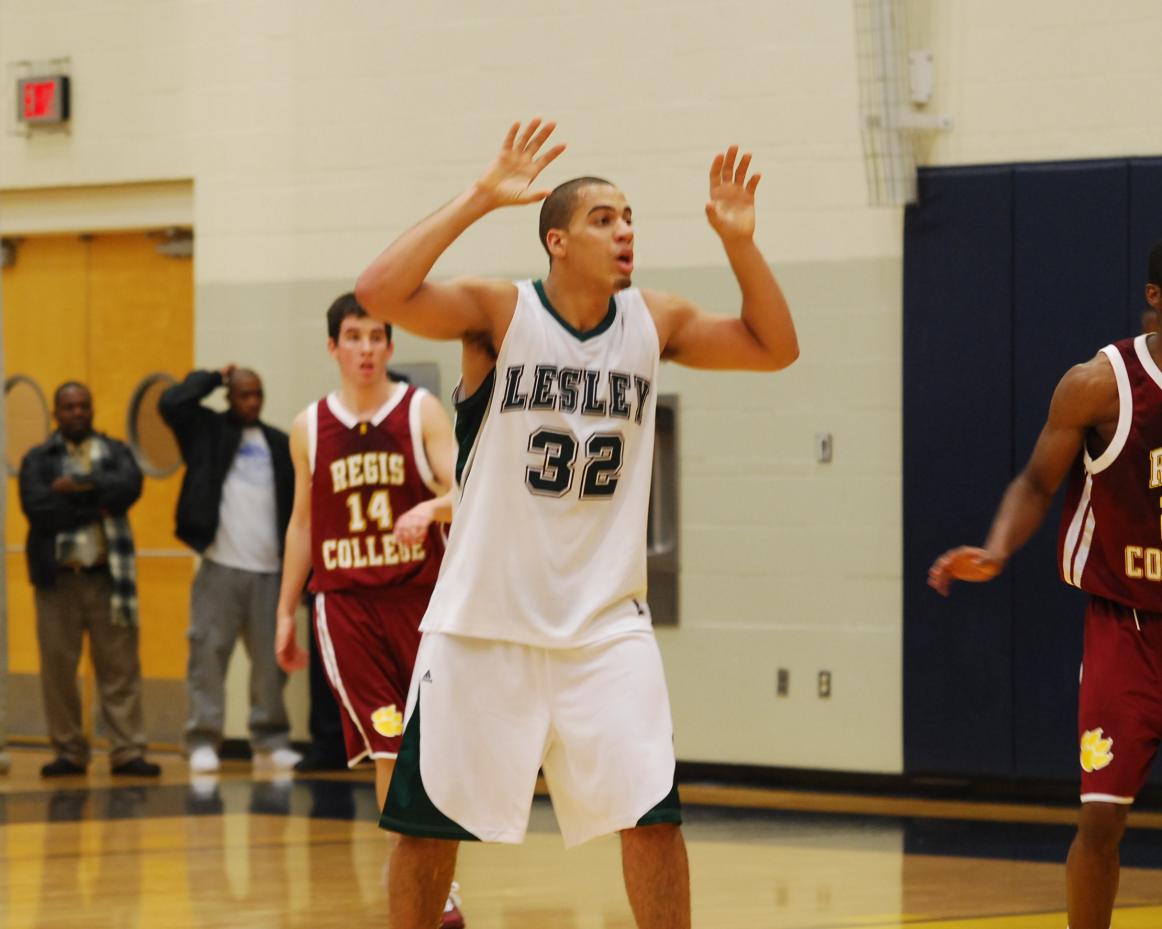 Blazers best Lynx in NECC opener