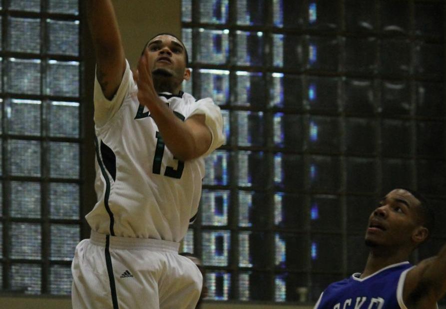 Men's Basketball Falls at Western Connecticut