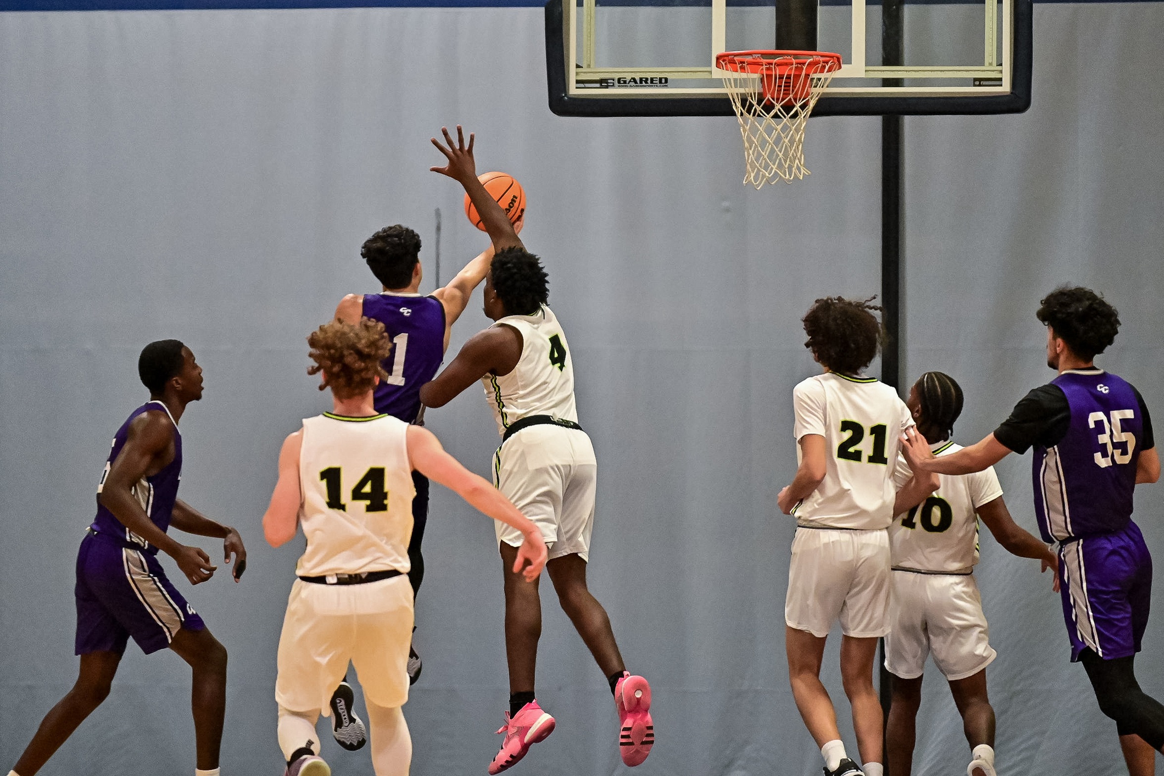 Men's Basketball Drops Matchup Against Dean College 80-70