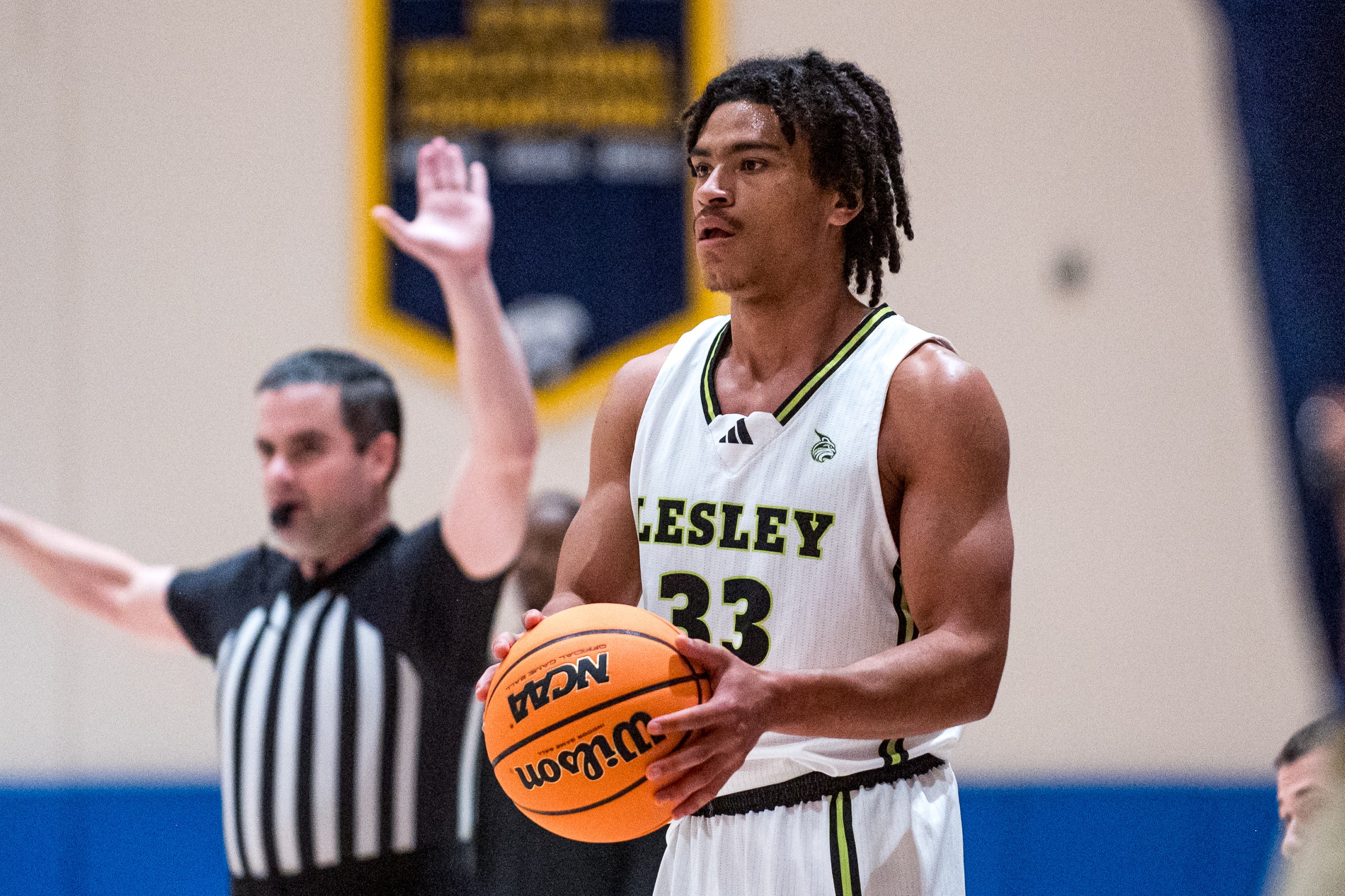 Men's Basketball Downed by UMPI
