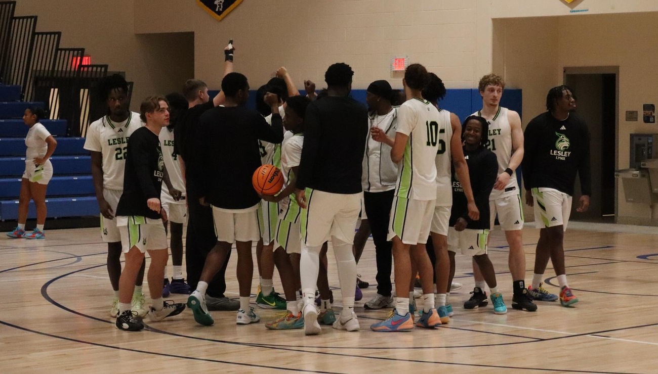 Husson Tops Men's Basketball, 94-61