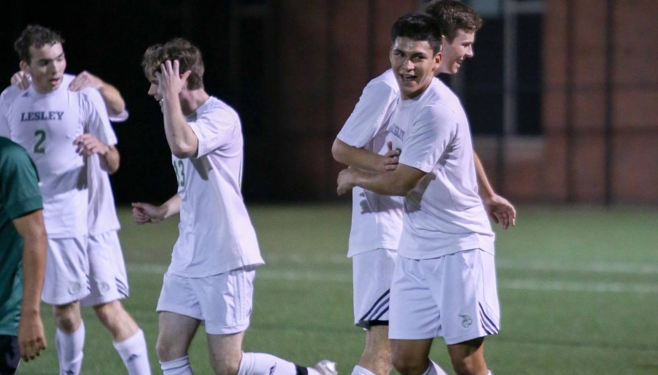 Martinez-Sanchez, Perrine Score in 2-1 Victory Over Raiders