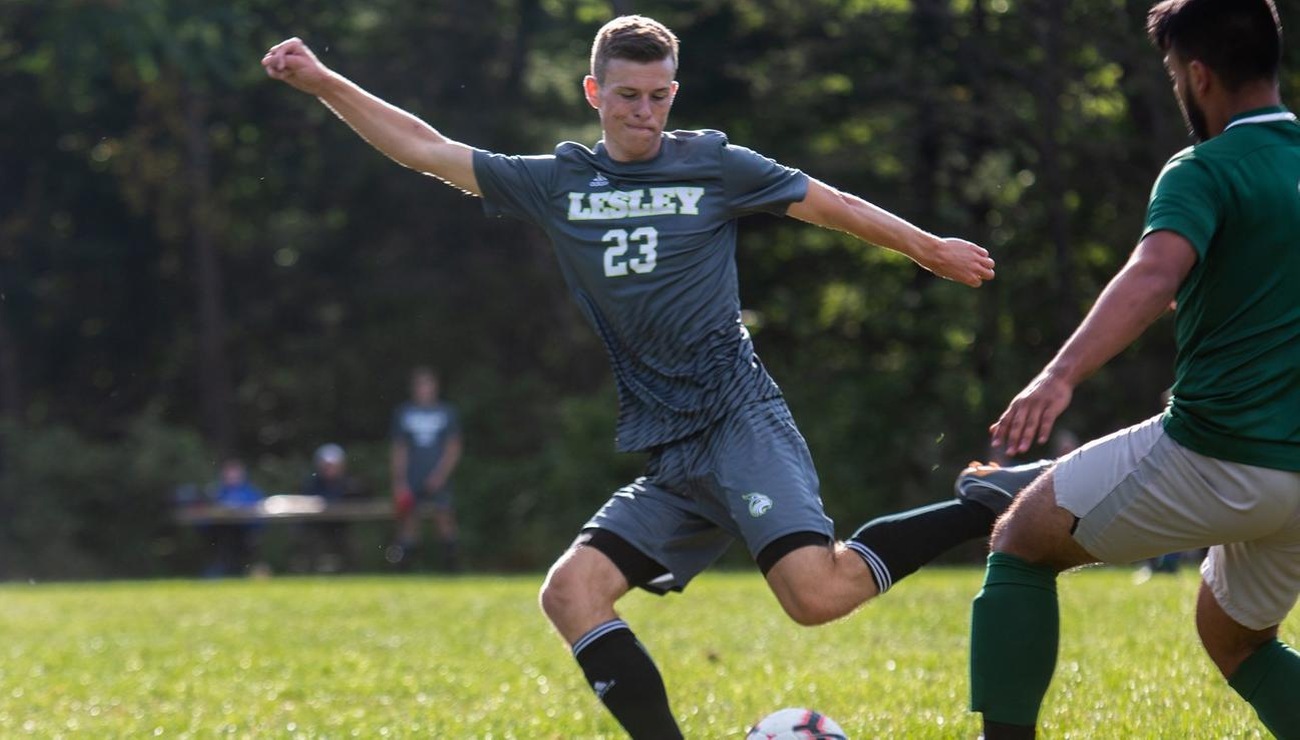 Wadleigh Plays Hero, Extends Scoring Streak as Lynx Win 2-1