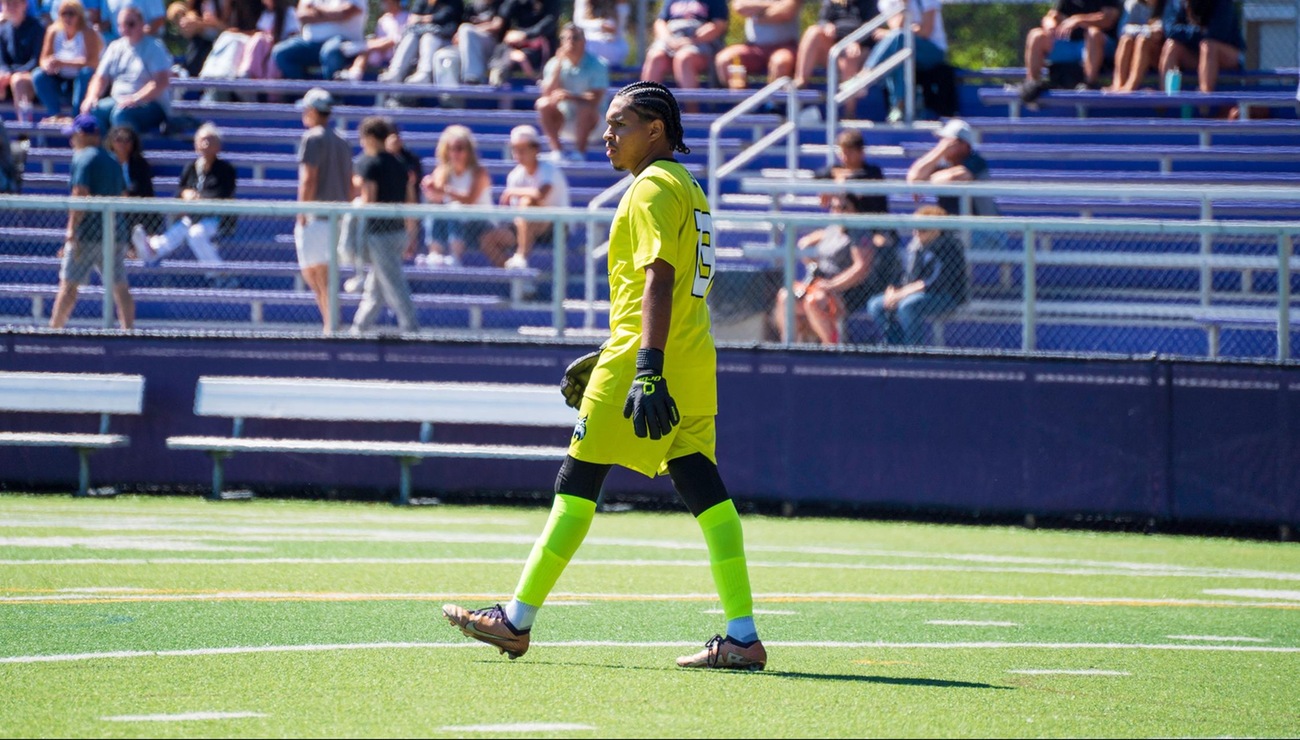MMA Tames Lynx with Six Goal Explosion