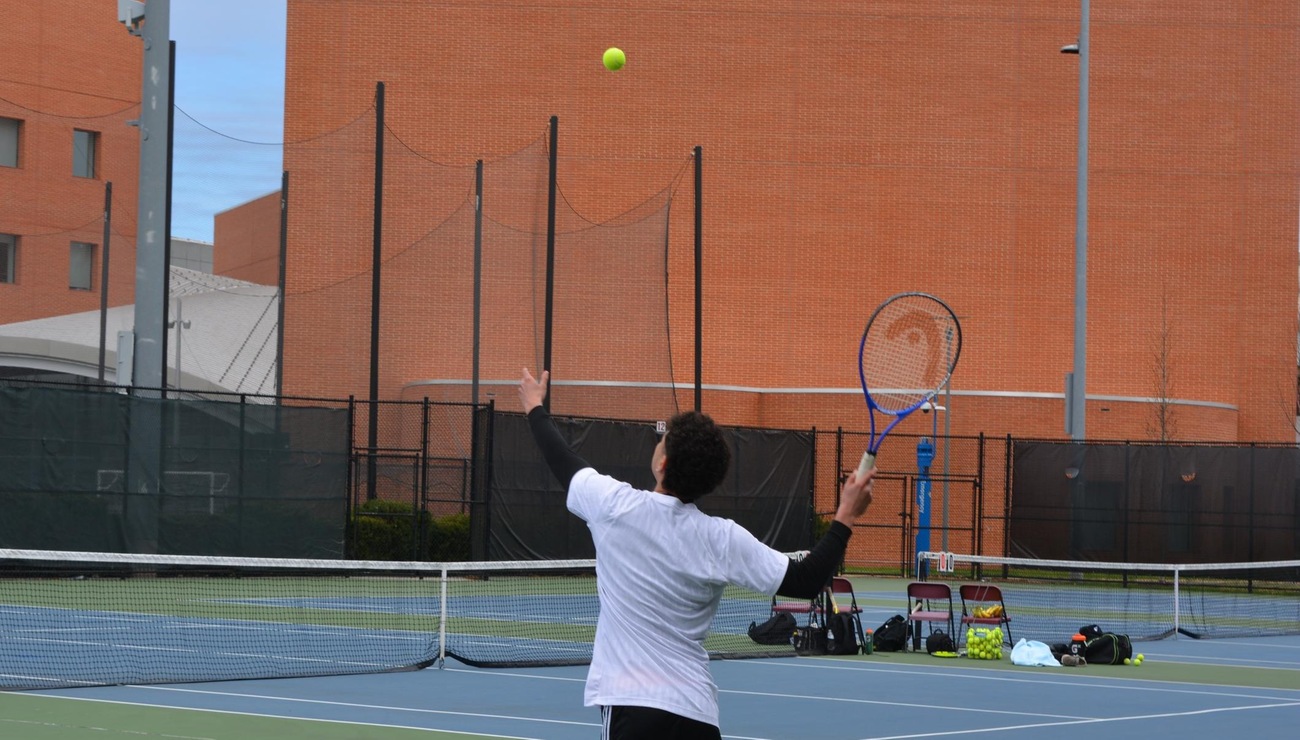 Men's Tennis Falls in Matchup Against Terriers