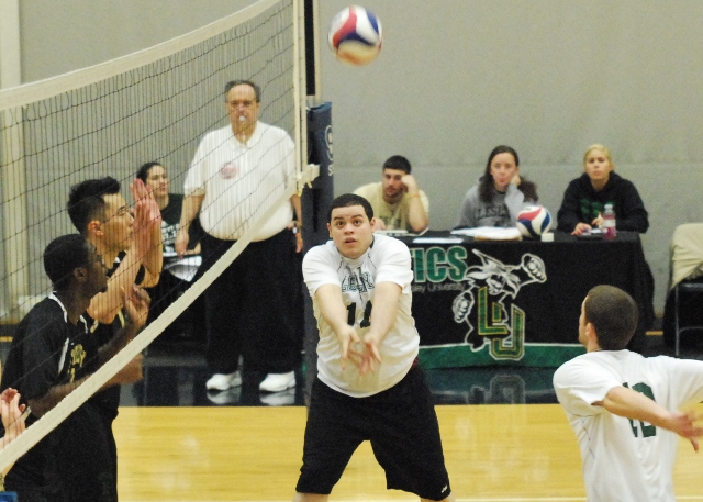 Nighthawks hang on to top Lynx in three