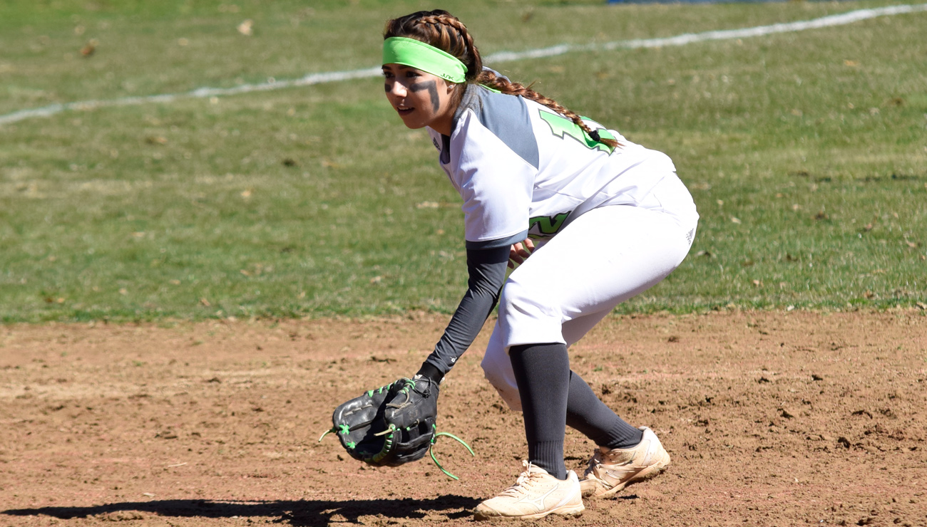 Softball Splits Twin Bill With Emmanuel
