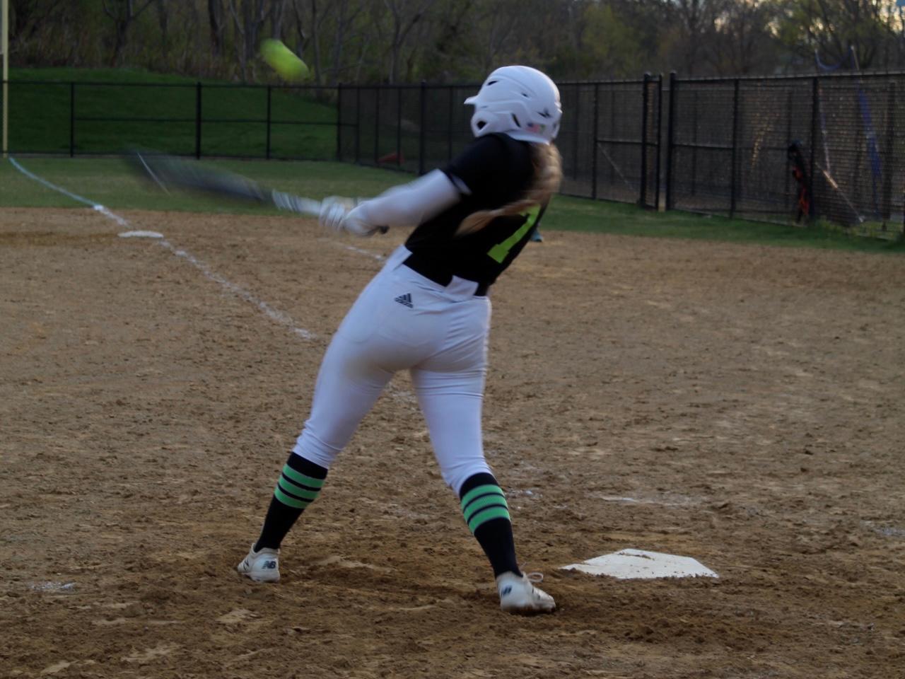 Lions of ENC sweep conference doubleheader, 12-1 and 5-4, over the Lynx
