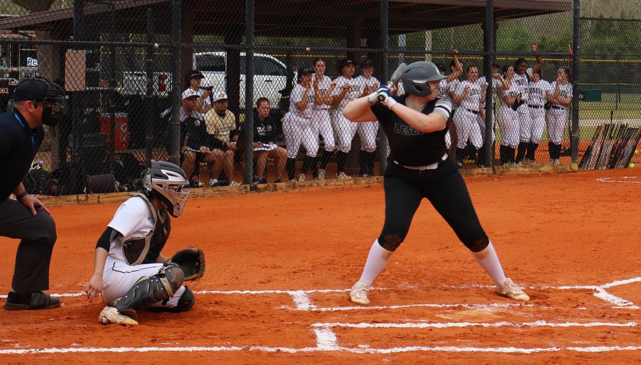 Softball Opens 2025 Campaign with Setbacks to Geneva & SUNY Potsdam