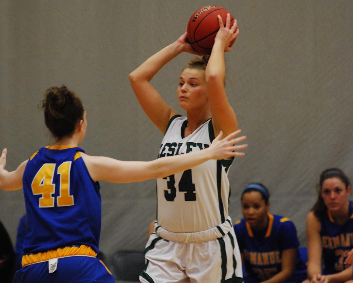 O'Mara drops 30 in Senior Night clincher
