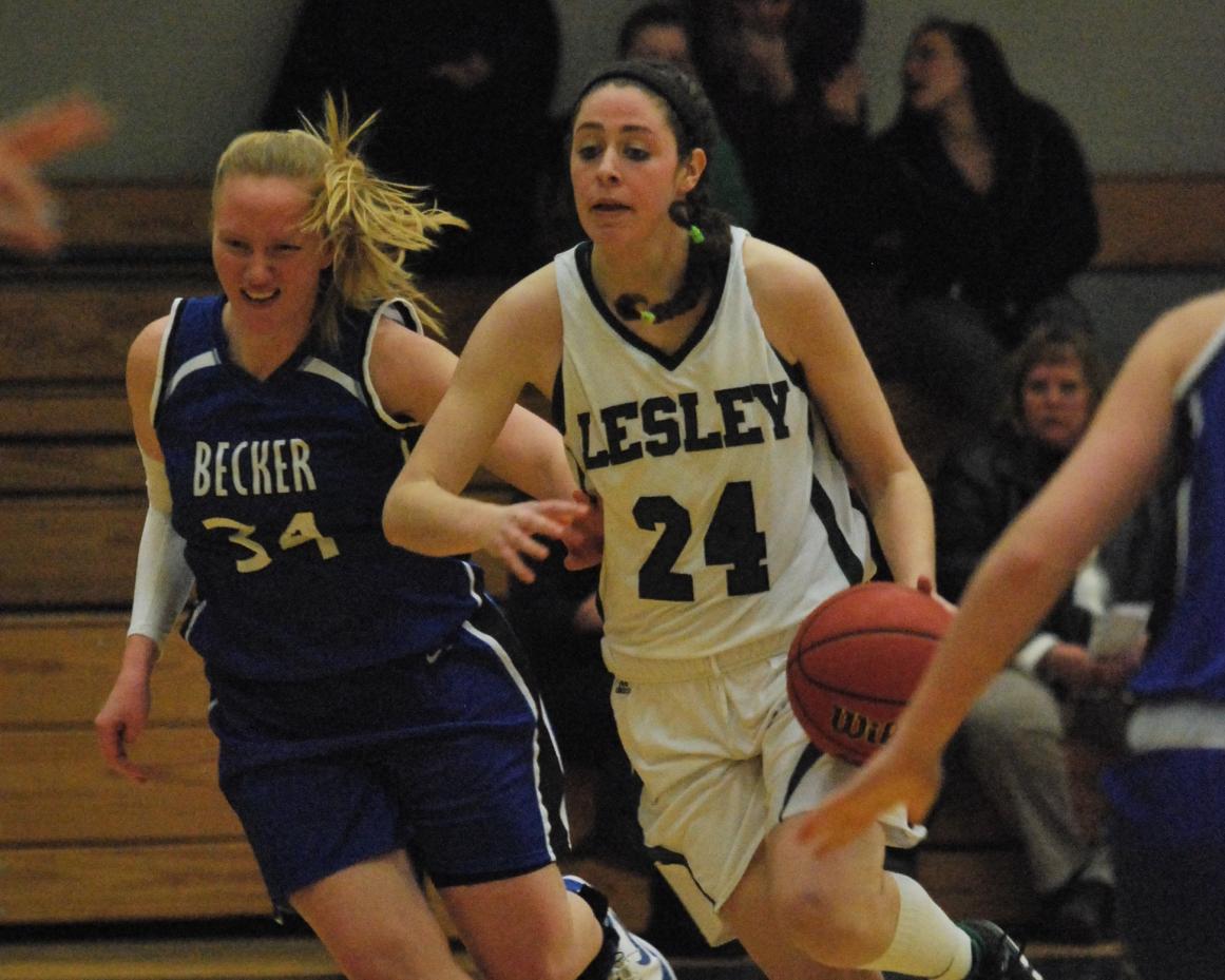 First-place Lynx move to 9-0, cut down Elms, 63-53