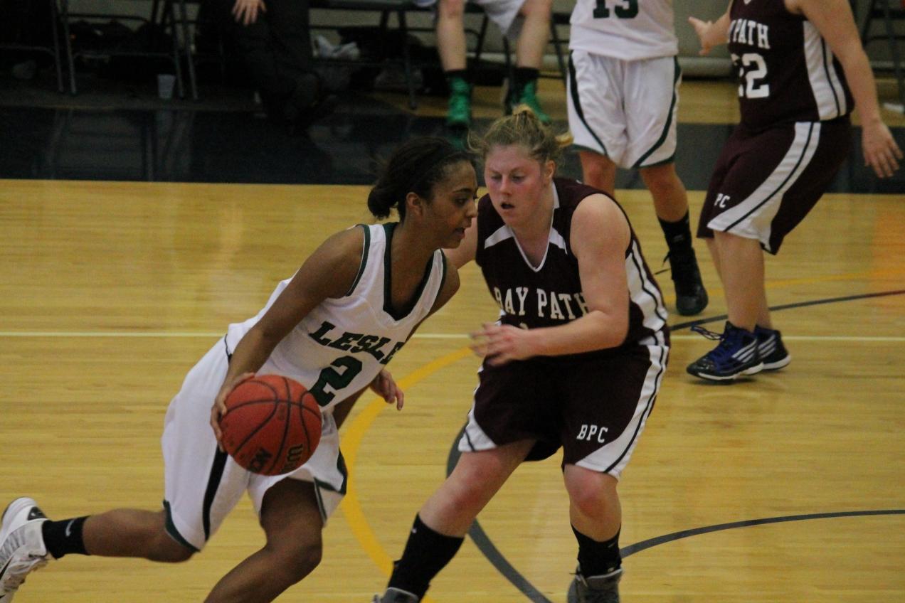 Mariners Use Strong Second Half to Push Past Lynx