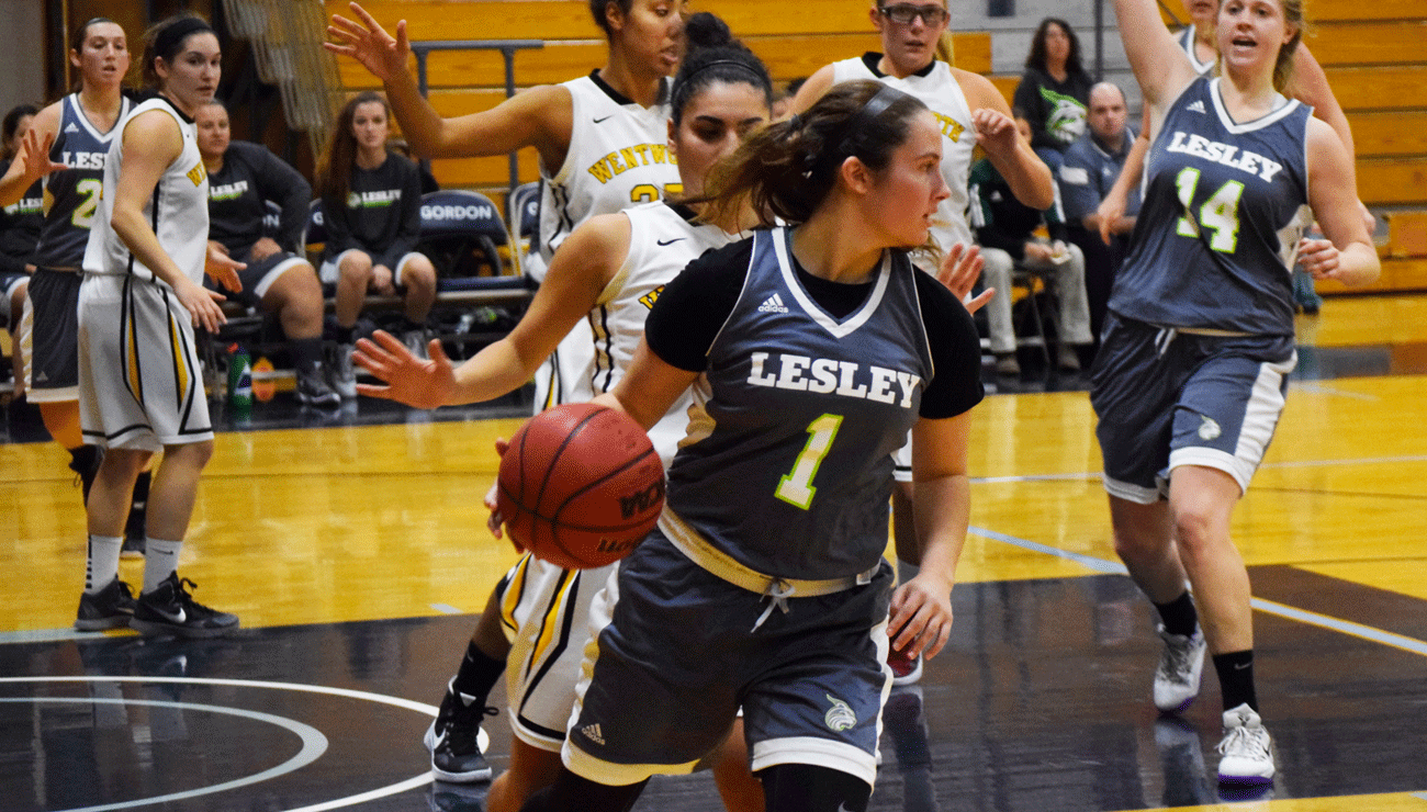 Mountaineers Rise Past Women's Basketball