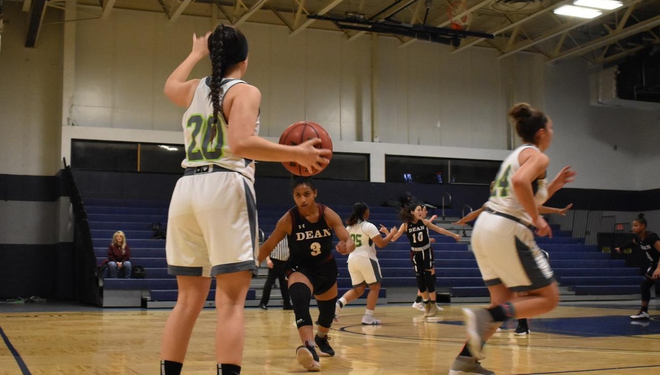 Late Surge From Bulldogs Is Enough To Push Past Lynx, 77-67