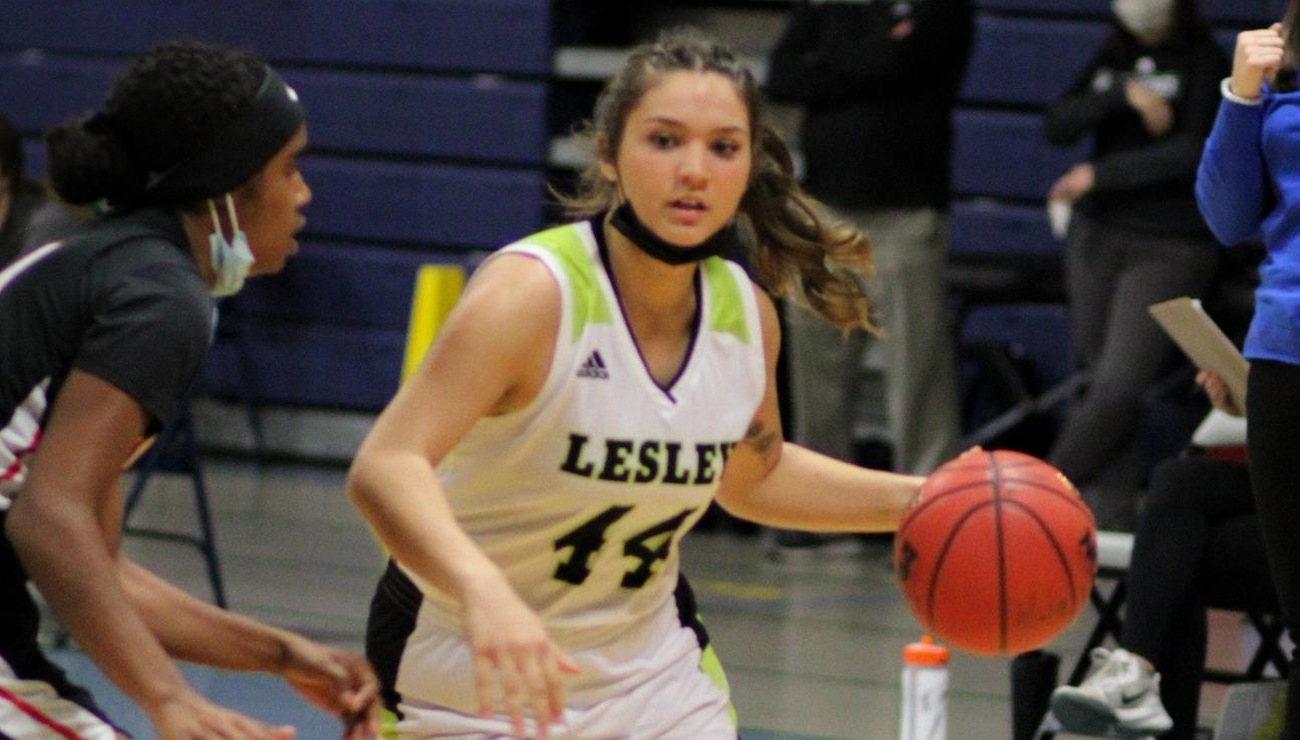 Clark Tops Lynx on Senior Day