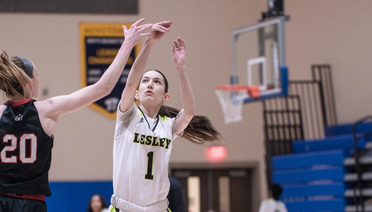 Women's hoops falls to VTSU Lyndon Hornets 67-46