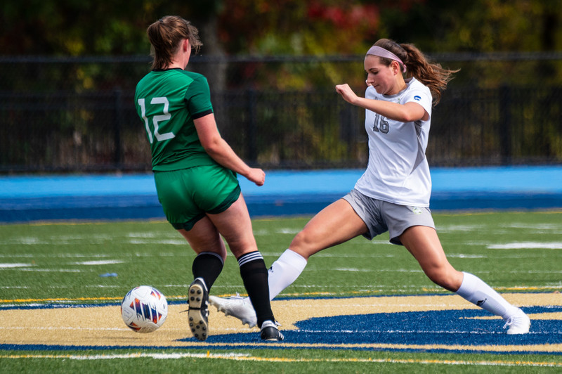 Women's Soccer Falls to #9 MIT 6-1
