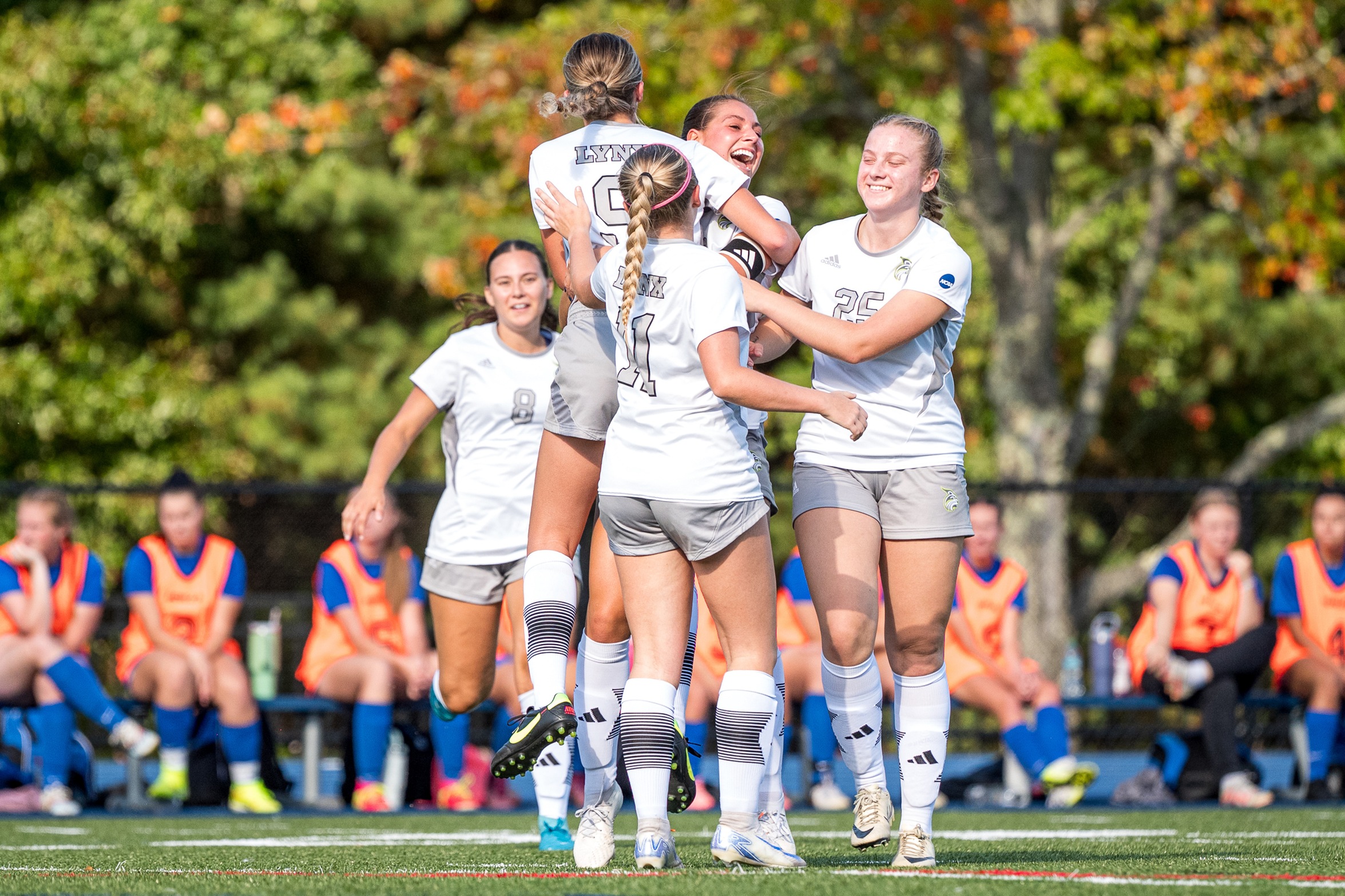 NAC QUARTERFINALS: We're Moving on! Lesley Tops Maine Maritime In Penalty Kick Shootout