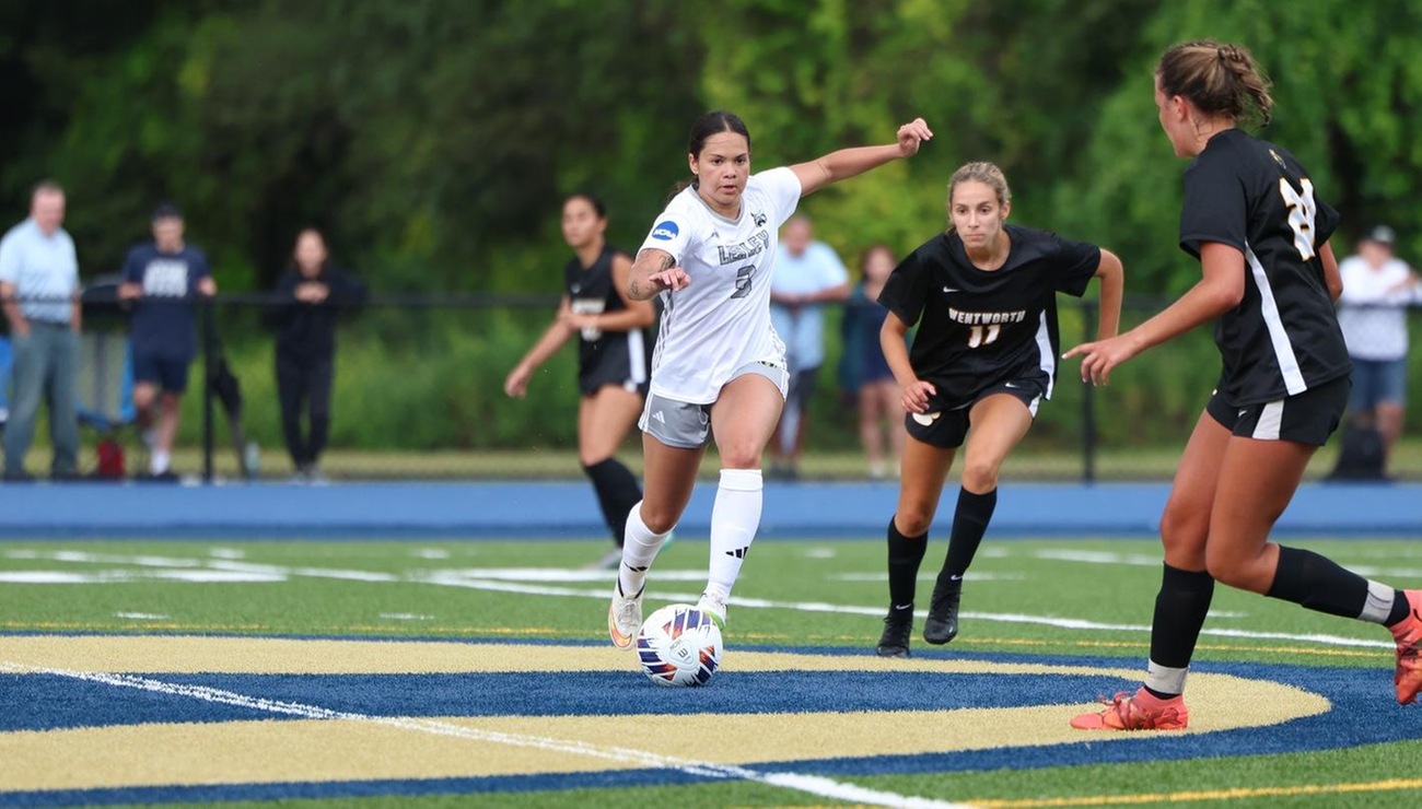 Lynx Corner Mariners in Key NAC Showdown, 2-1
