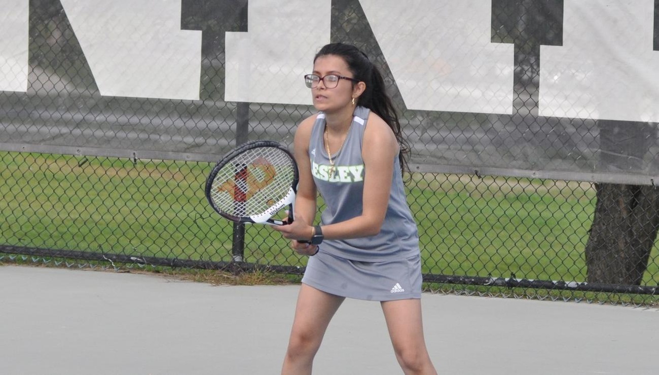 Lynx Fall in Close 5-4 Match with Albertus Magnus
