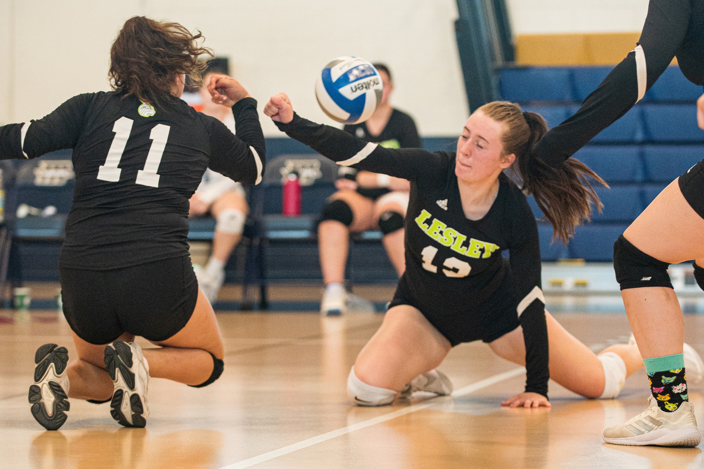 Vikings Beat Women's Volleyball 3-0