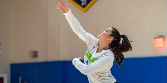 Women's Volleyball Falls to Rivier in 2024 Season-Opener