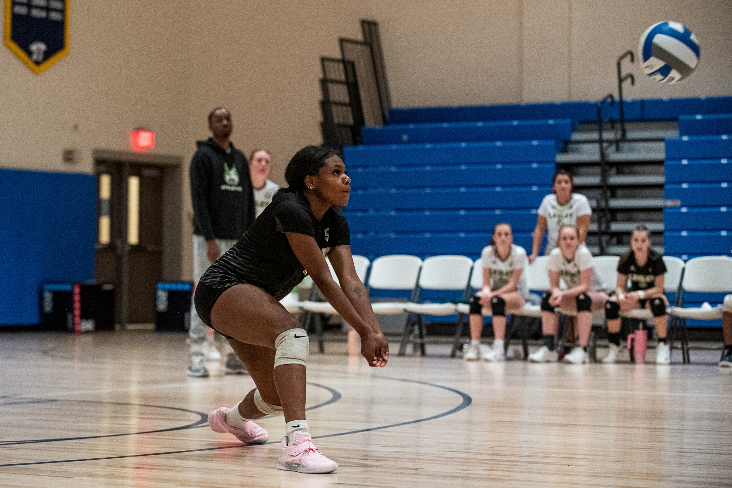 Women's Volleyball Drops Match At Fisher, 3-0
